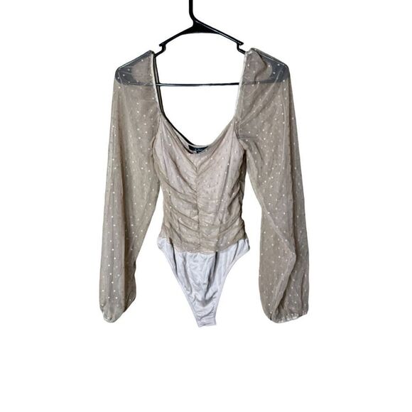 Lulus Ruching Around Town Beige Swiss Dot Long Sleeve Bodysuit‎ Size XS - Picture 1 of 9